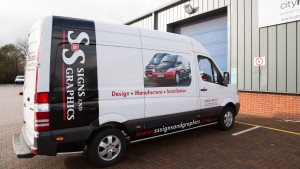s-s-signs-and-graphics-mobile-sign-studio